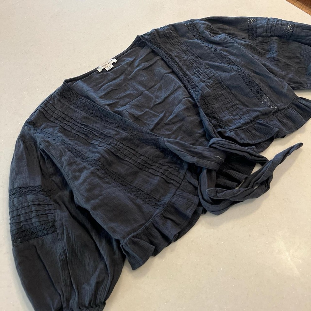 American Eagle Outfitters Grey Tied Top